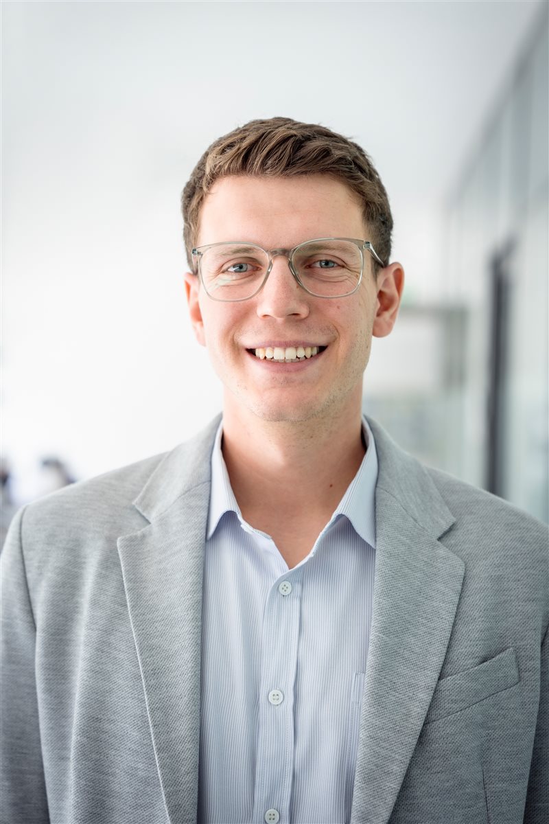 Portrait of Robin Nowak